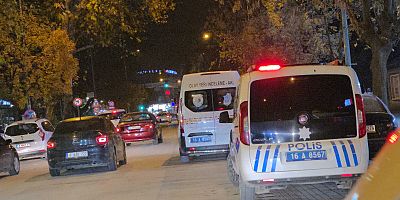 İnegöl’de zincir markette mal indirme sırasında kaza: Genç çalışan ağır yaralandı