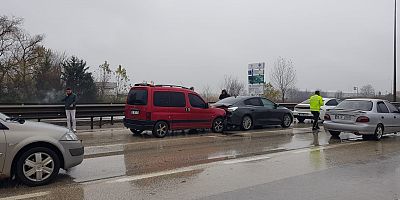 İNEGÖL'DE ZİNCİRLEME KAZA 1 KİŞİ YARALANDI