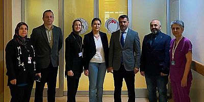 İnegöl Devlet Hastanesi’nde Ebeler Günü kutlandı