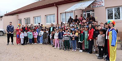 İnegöl Gençlik Merkezi’nden Makedonya’ya Anlamlı Ziyaret: Eğitim Desteği ve Kültürel Etkinlikler