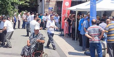 İnegöl İlçe Müftülüğü Aşure İkramı Etkinliği Düzenledi