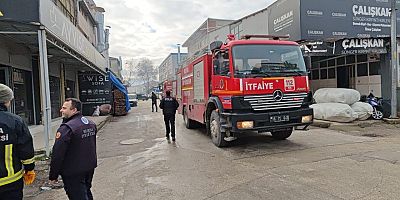 İnegöl Mahmudiye Mahallesi’nde İş Yerinde Yangın Çıktı