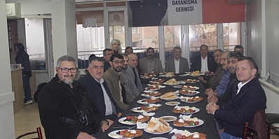 İnegöl Muhtarlar Derneği Başkanı Eyüp Arslan Basınla Kahvaltıda Buluştu