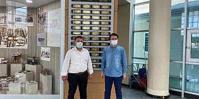 İNEGÖL MUHTARLAR DERNEĞİ BAŞKANI HASTANE DERNEĞİNİ ZİYARET ETTİ.