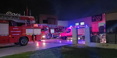 İnegöl OSB’de Tekstil Fabrikasında Yangın: 1 Kişi Dumandan Etkilendi
