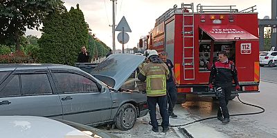 İnegöl park halindeki araç aniden alev aldı 