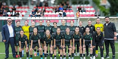 İNEGÖL’ÜN KIZLARI FIRTINA GİBİ: TURGUTALPSPOR LİDERLİK KOLTUĞUNDA!