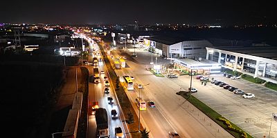 İnegöl Yolunda Zincirleme Kaza: 5 Araç Birbirine Girdi