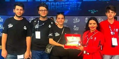 İnegöllü gençler, konuşan karşılama robotu ile Teknofest'te 1. oldu