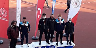 İnegöllü öğrenciler Bursa’da dereceye girdi