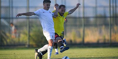 İnegölspor, Afyon Kampında Polatlı Belediye Spor'u Farklı Geçti