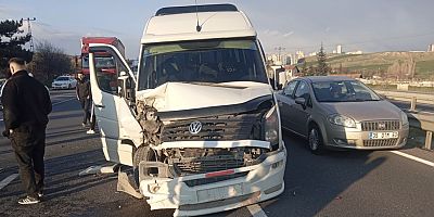 İNEGÖLSPOR TARAFTARLARINI TAŞIYAN ARAÇ KAZA YAPTI: 5 YARALI