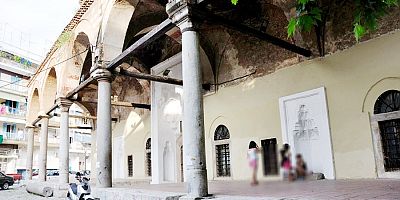 İSHAKPAŞA YADİGARI PORNOGRAFİK ESERLERİN YUVASI OLDU