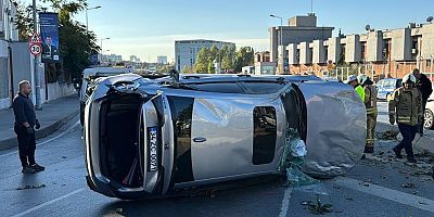 İstanbul’da Başakşehir'de ciple çarpışan otomobildeki sürücü yaralandı