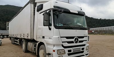JANDARMA OLUŞABİLECEK İKİNCİ BİR TIR FACİASINI ÖNLEDİ