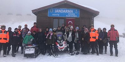 Jandarmadan Öğrencilere Yarıyıl Tatilinde Uludağ Gezisi