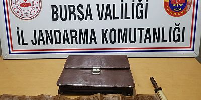 JANDARMAYA SATMAK İSTEYEN KAÇAKÇILAR SUÇÜSTÜ YAKALANDI