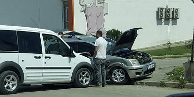 Kafa kafaya çarpıştılar