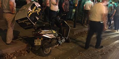 Kaldırıma çarpıp takla attı