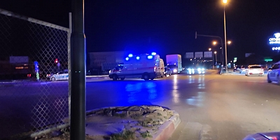 Kamyonetin çarptığı otomobildeki 1’i çocuk 4 kişi yaralandı