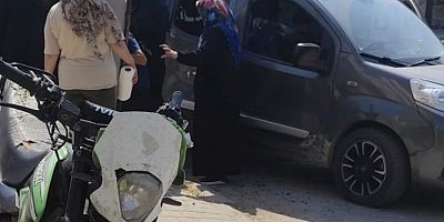 Kamyonetle çarpışan motosiklet sürücüsü yaralandı
