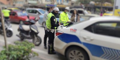 Kask takmayan sürücülere ceza kesildi