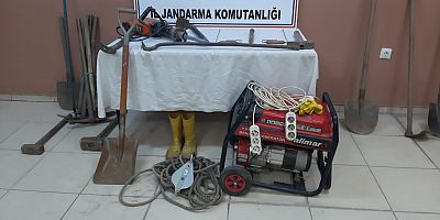 Kestel'de kaçak kazı yapan üç kişi suçüstü yakalandı