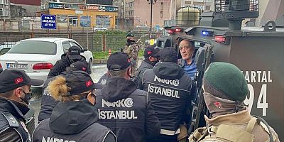 Kırmızı bültenle aranırken İstanbul'da yakalanan Urfi Çetinkaya, adliyeye sevk edildi