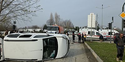 Kırmızı ışık ihlali, bir aileyi hayattan koparacaktı