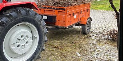 Kırsal mahallede römorktan düşen yaşlı adam hayatını kaybetti