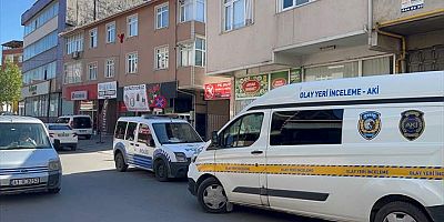 Kocaeli'de bir kişi, kendini kargocu olarak tanıtan şüpheli tarafından öldürüldü