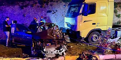 Kocaeli'de tırla çarpışan otomobilin sürücüsü öldü