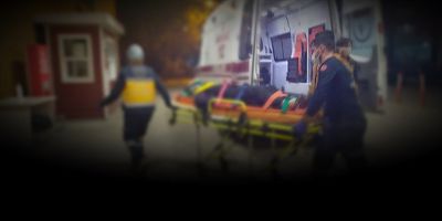 Komşusunun balkonundan kendi evine tırmanmak isteyen kadın düşerek ağır yaralandı