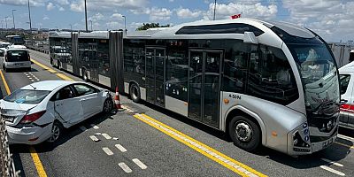 Küçükçekmece'deki kazada metrobüs yoluna giren otomobilin sürücüsü yaralandı