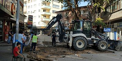 MAHMUT ESATBEY CADDESİ TRAFİĞE KAPATILDI