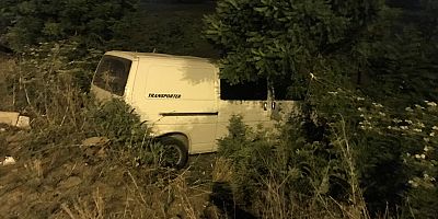 MAKAS ATAN ARAÇ BOŞ ARAZİYE UÇTU