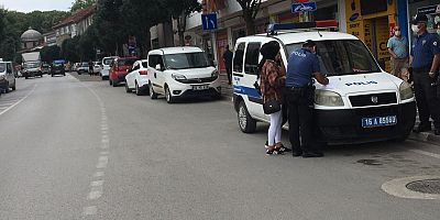 maskesiz çıkan vatandaşlara ceza yazdı. 