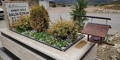 MAZAR BAŞINA KONULAN KUŞ EVİ UYGULAMASI YANLIŞ!