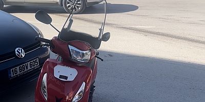 Mazot Dökülen Yolda Kaydı: Motosiklet Sürücüsü Yaralandı