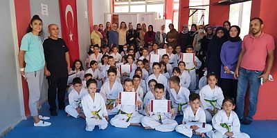 MİLLİ SPORCUMUZ HATİCE KÜBRA’NIN KATILIMI İLE KUŞAK SINAVI YAPILDI