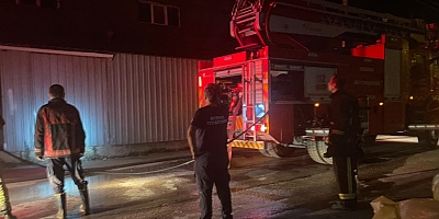 Mobilya İmalathanesinde Yangın Çıktı