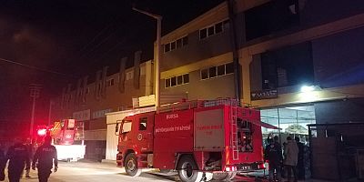 Moblya Fabrikasında korkutan Yangın