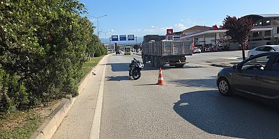 Motosiklet Otomobile Arkadan Çarptı: 1 Yaralı