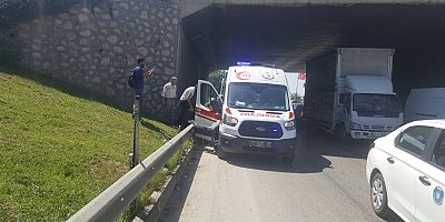 MOTOSİKLET SÜRÜCÜSÜ ÖLÜMDEN DÖNDÜ