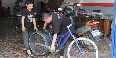 Motosiklet tutkunu çocuklar bisikletlerini Cruiser’e çevirdi