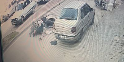 Motosiklet yayaya çarptı: 2 yaralı