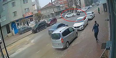 Motosikletin devrildiği kaza anı kamerada: 1 yaralı