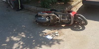 motosikletle paket servisi yapan şahıs yaralandı.