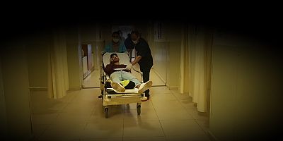 Motosikletten düşen genç yaralandı