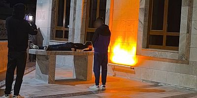 Musalla Taşı Görüntüleriyle İlgili Gençlerden Açıklama: “Pişmanız, Özür Diliyoruz”